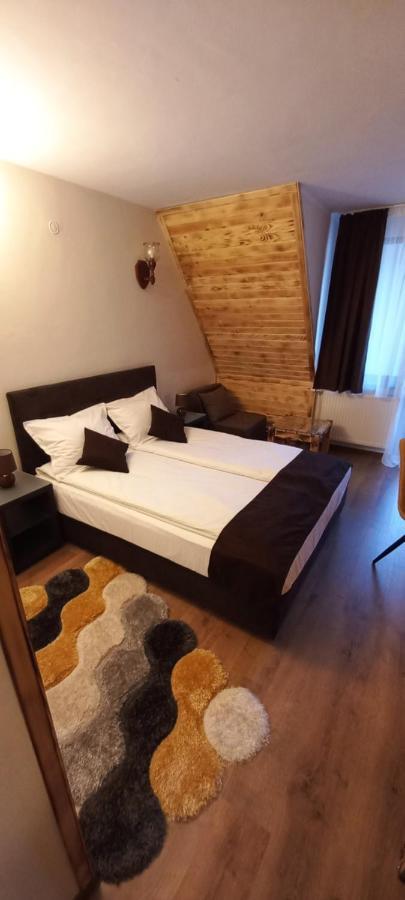 Nicole Hotel & Restaurant Samokov Eksteriør billede